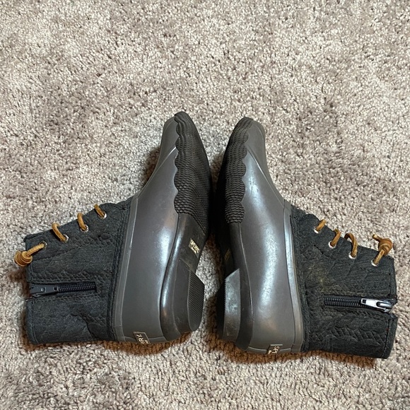 Sperry Kids Charcoal and Grey quilted Waterproof Duck Boots size 1 - Picture 9 of 17